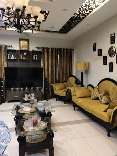 Fully furnished room available for rent in D12 for job holder