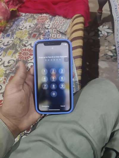 all okay 10-10 condition charger be  64gb battery health 83%