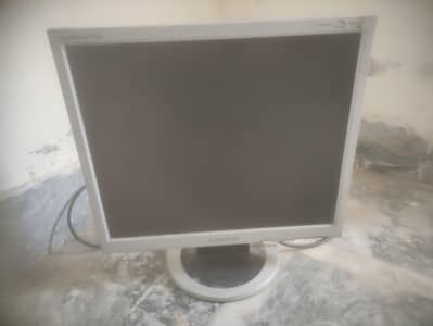 Samsung Monitor 18 inch