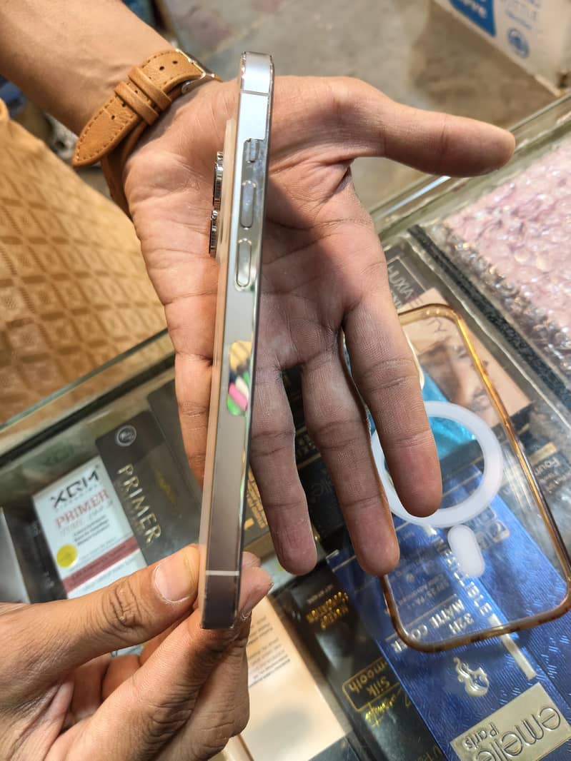 iphone 14 pro 1