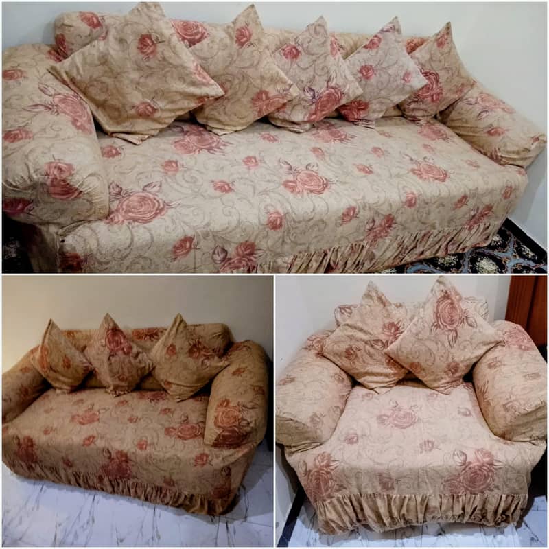 3x SOFAS SETS WITH 2x TABLES 2