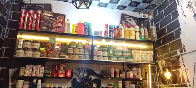 urgent sale Men Hair Saloon