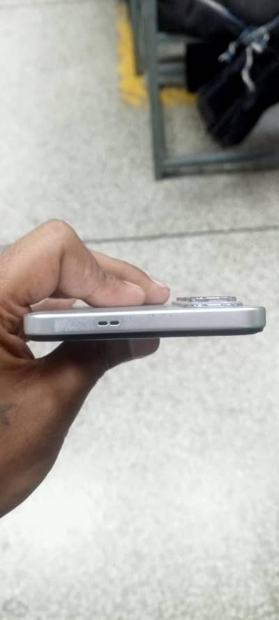 Infinix hot 60 I 128/6 warranty 7 months ha