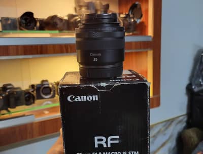 Canon 35mm f1.8 IS STM RF