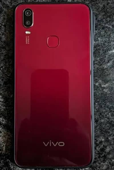 urgent sale vivo y11 3gb ram 32gb memory