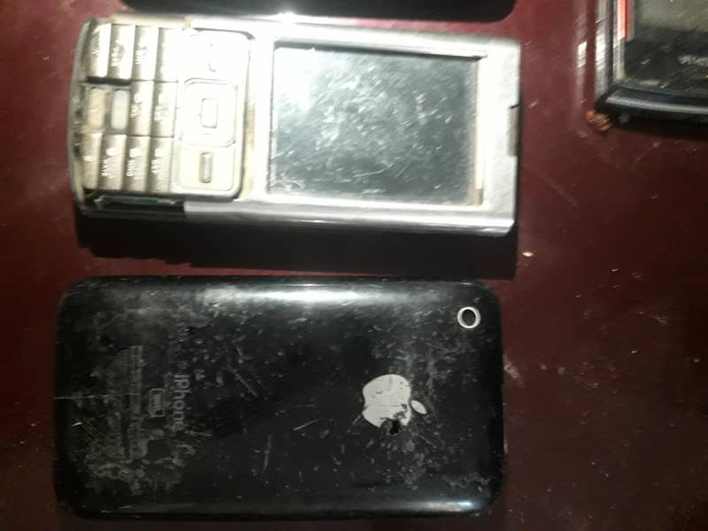 Nokia N70 E65 1