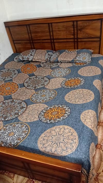 Double Bed & Almari for sell