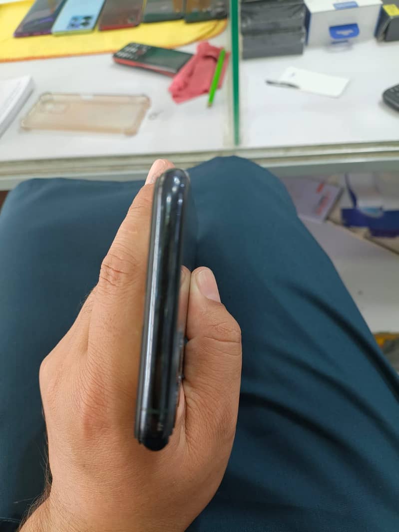 Iphone 11 pro max 8