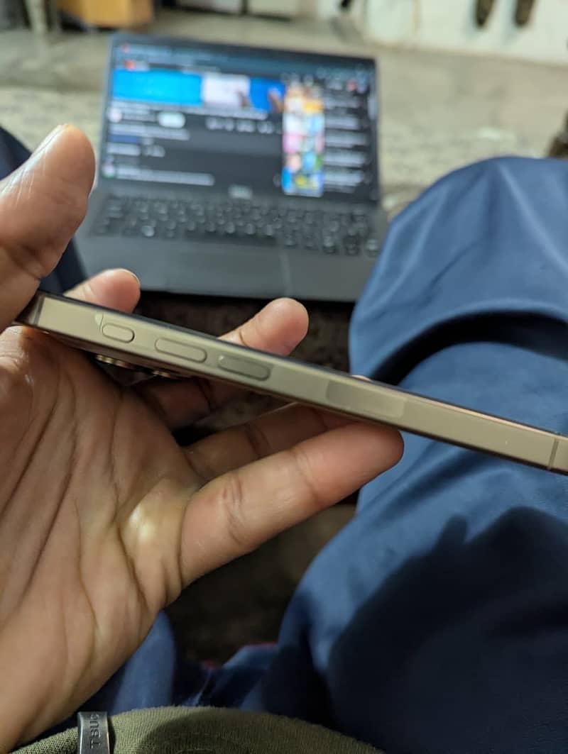 Iphone 16 pro 1