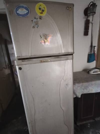 Dawlance fridge chalny ma 10/10