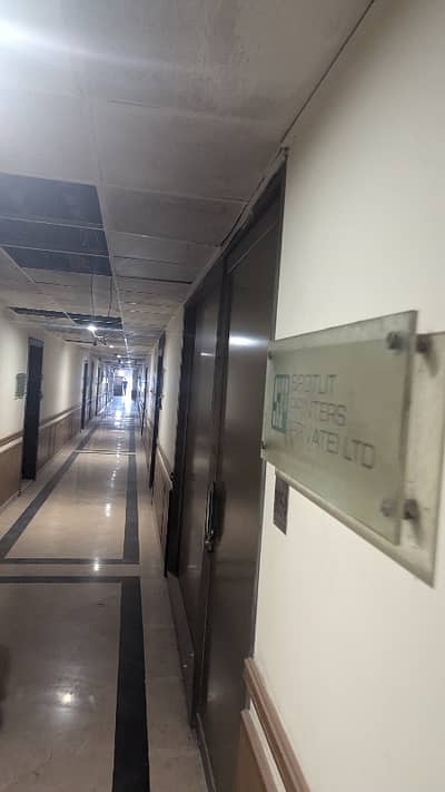 Gulberg Office For Rent Small Category 800 Square Feet OFFICE FOR RENT Gulberg | NEAR MM ALAM ROAD, Main Boulevard Gulberg