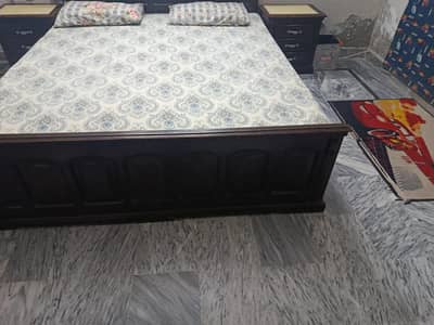 Wooden Double Bed Set with Side Tables – Excellent Condition