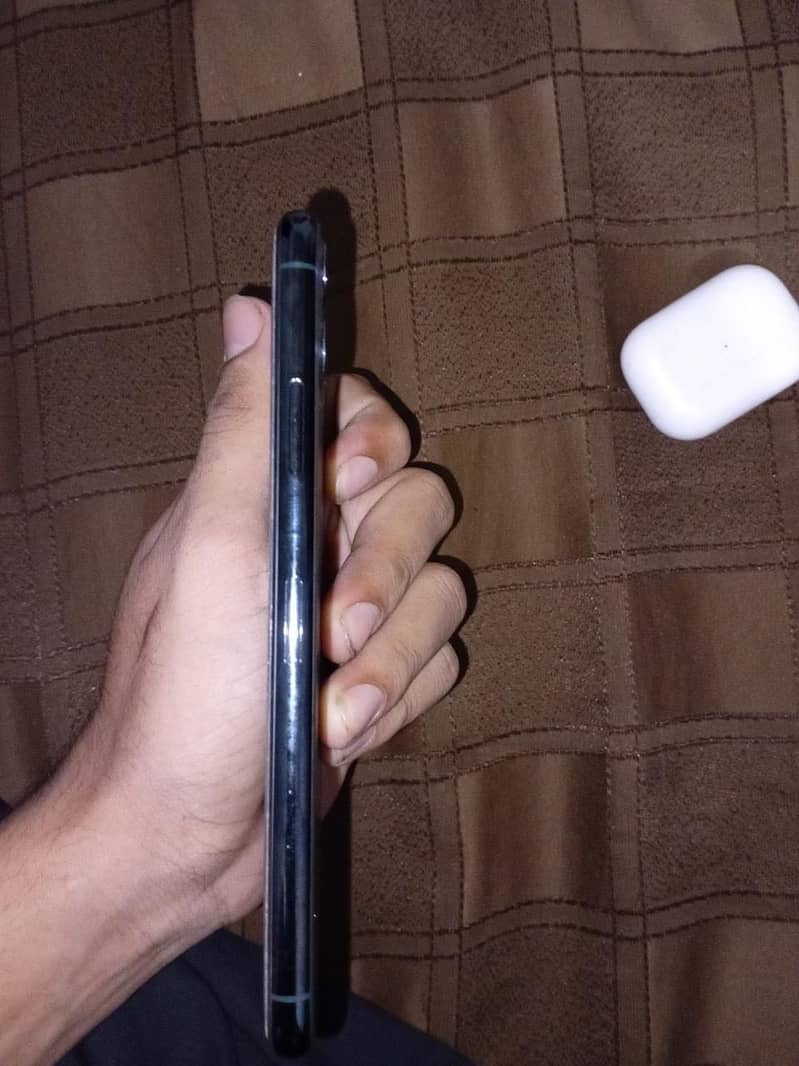 Iphone 11 pro max 1