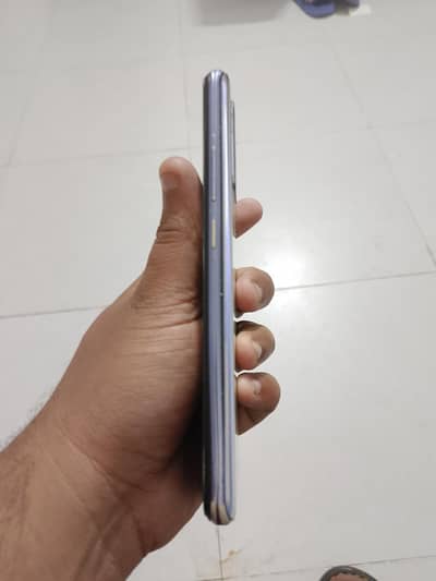 Vivo V19