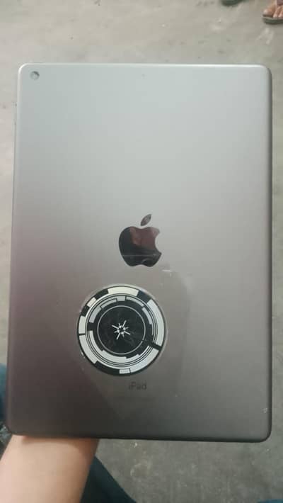 ipad 9Th generation 64gb All Ok TRUE TONE ON FINGER PRINT ON BYPASS NI