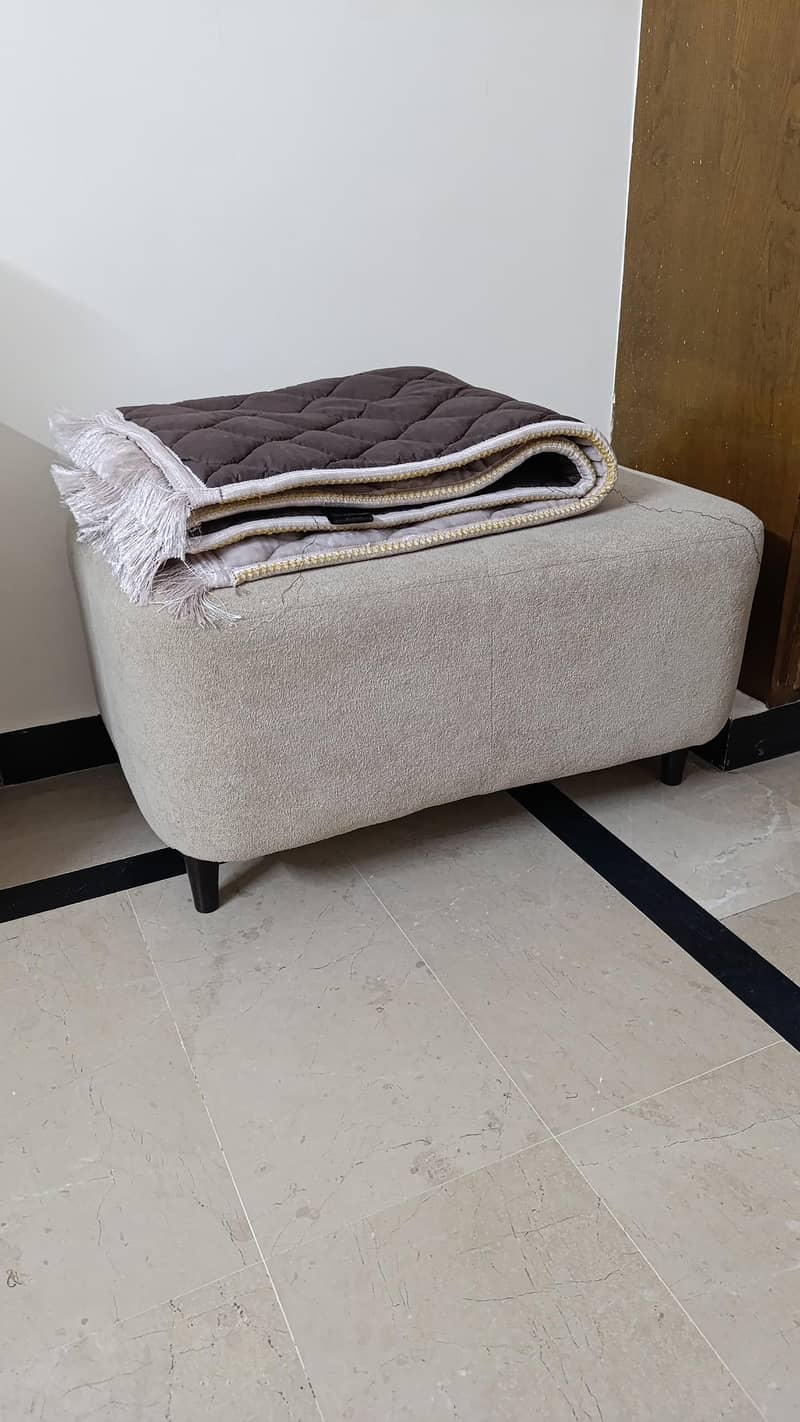 L Sofa shape 0