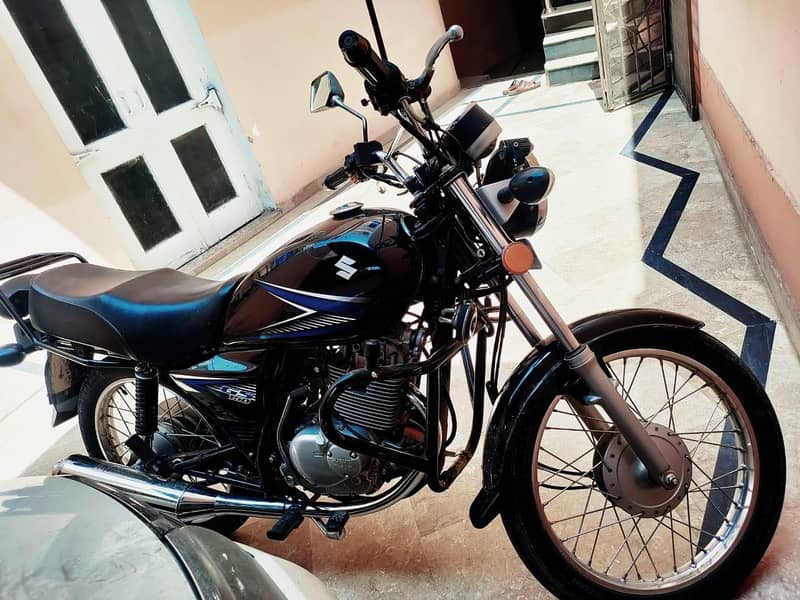 | Suzuki | GS 150 | Model 2023 | Condition 10/10 | 5