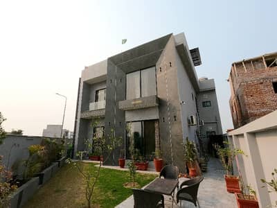 14.5 Marla Spacious House Available In Park View City - Crystal Block For sale
