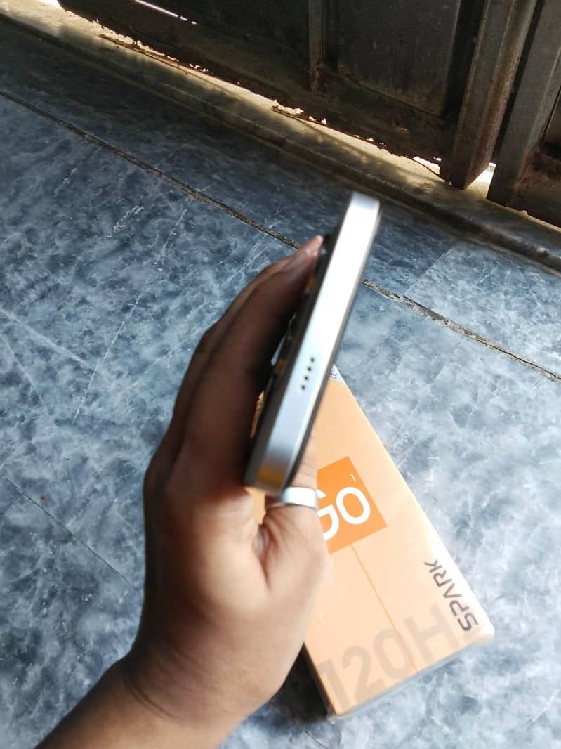 Tecno go1 4