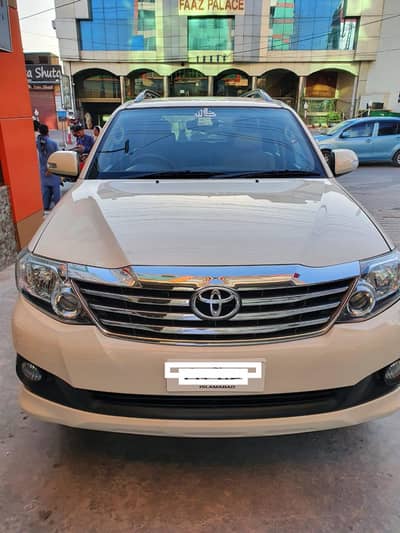 Toyota Fortuner V