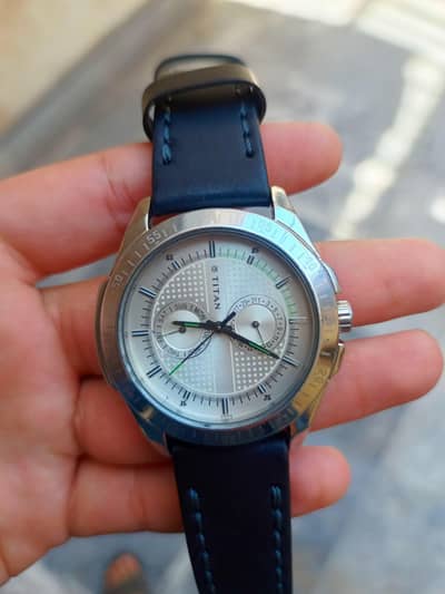 Original Titan watch |stylish look | perfect condition | COD available