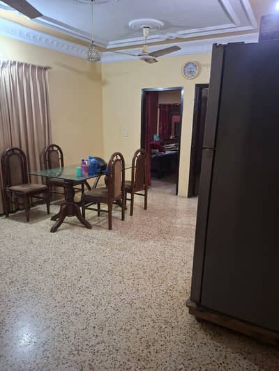 2 bedrooms drawing dine saddar