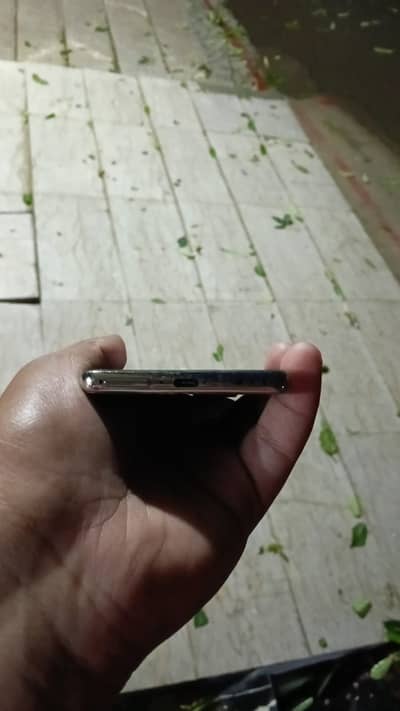 8/256 gb mint condition just buy and use