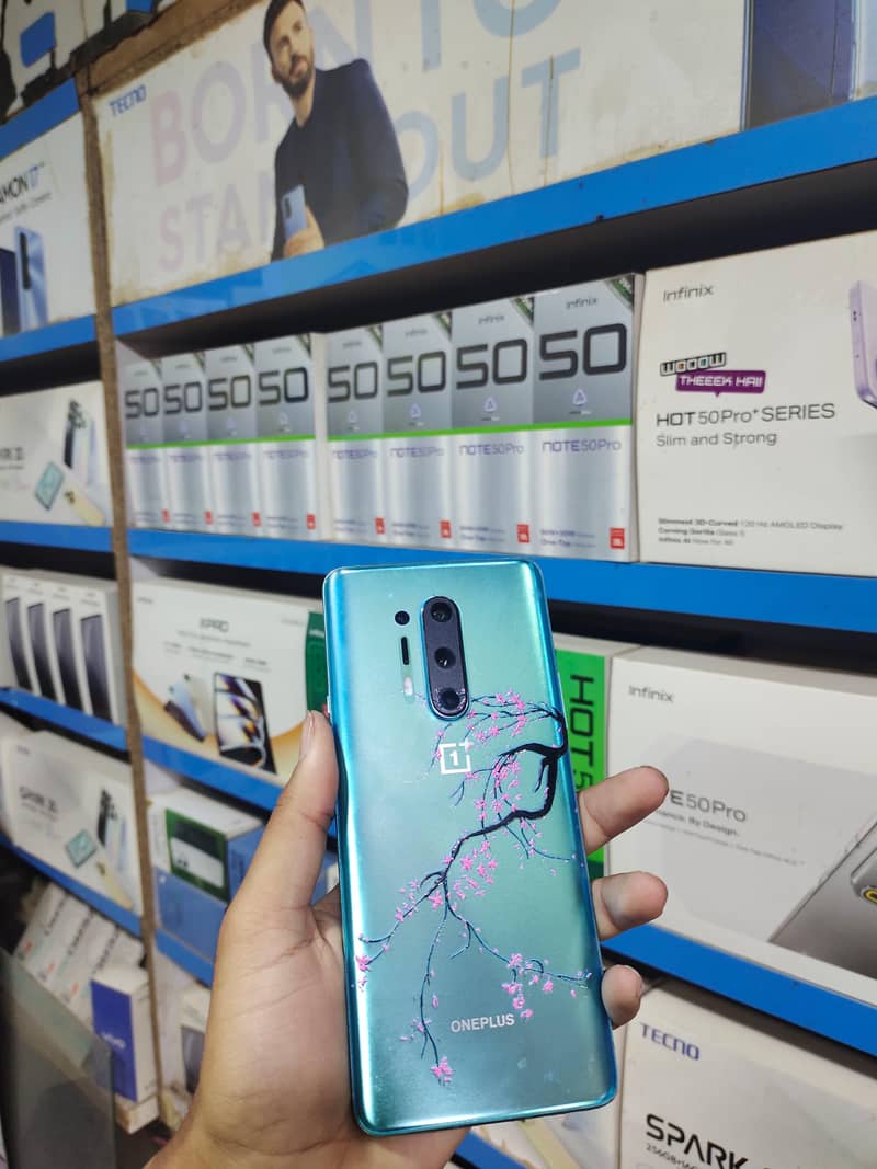 OnePlus 8 Pro 0