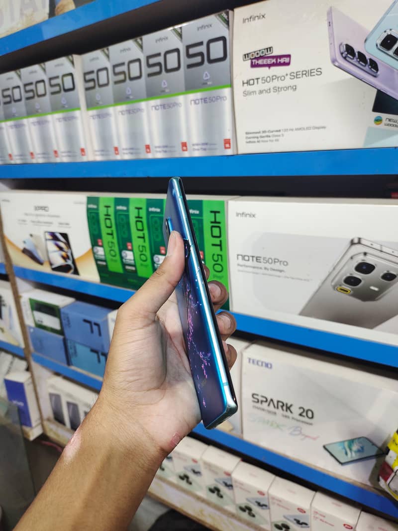 OnePlus 8 Pro 4
