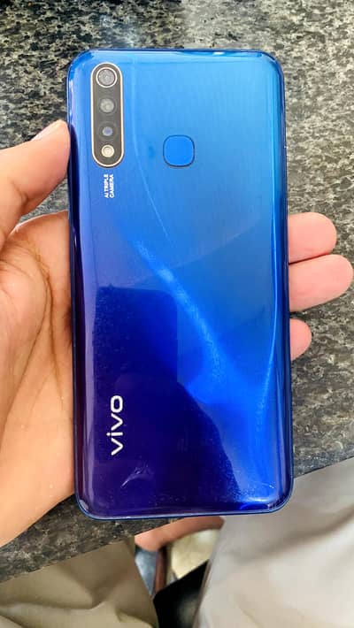 vivo y 19 hai 1 sim work krti hai Baki SB ok hai panal janwan hai