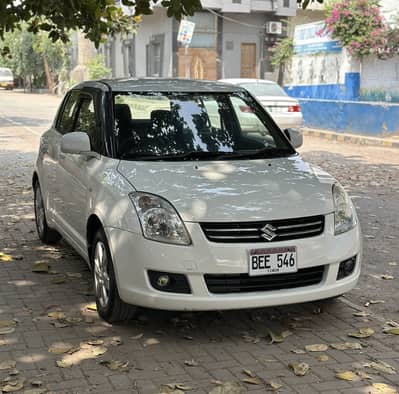 Suzuki Swift DLX 1.3 2015 ABS.