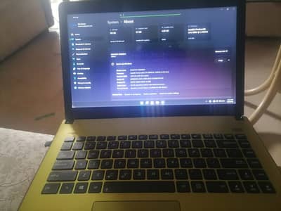 Asus laptop condition 10/8 working fine