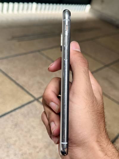 Iphone X For sale Minor screen break