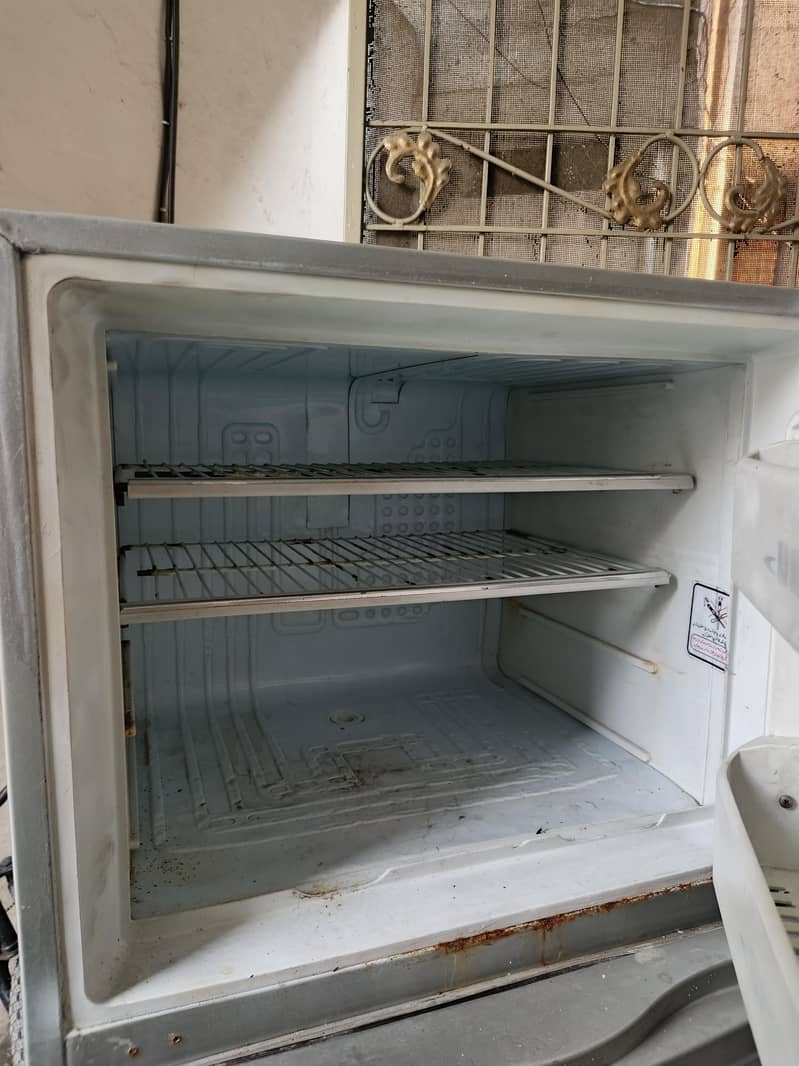 dawlance fridge 3