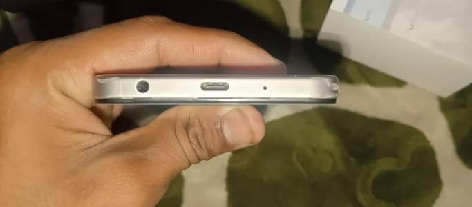 vivo y05 daba chrg Sath Hy  wranty bi pari hy