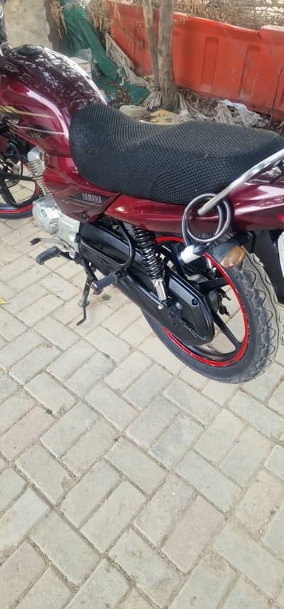 Yamaha ybzdx dor sale 03234321775 for contact on whatsapp