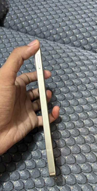Samsung a06 golden