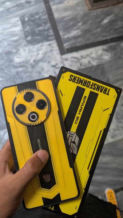 Tecno spark 30 8/128 special edition bumblebee