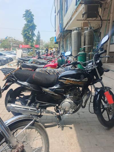 YAMAHA YB 125Z DX