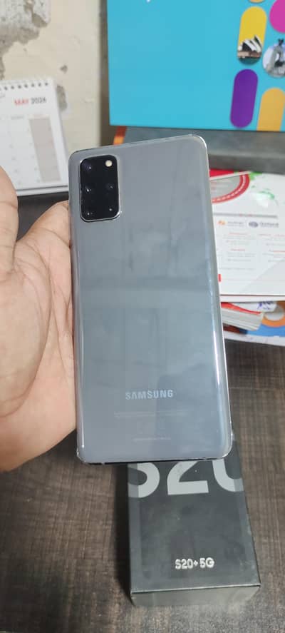 Samsung s20 plus with Original box charger