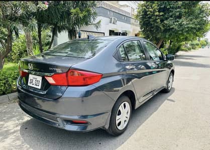 Honda city 2023 10/10 condition