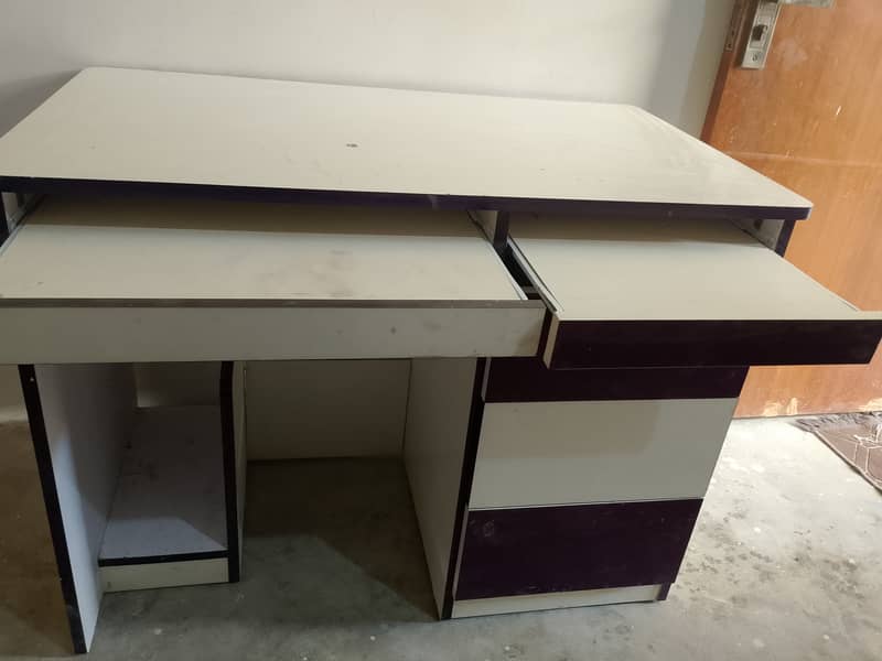 Computer table sale 2