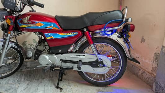 Honda CD 70 1989 model new Tyr krwai hain all oky