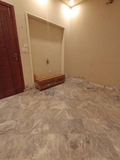 5 marla uper portion for rent dawood rezidency