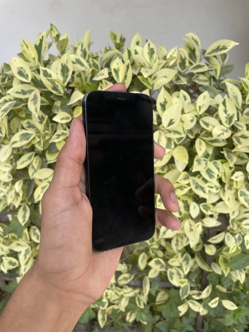 Iphone 12 mini 4