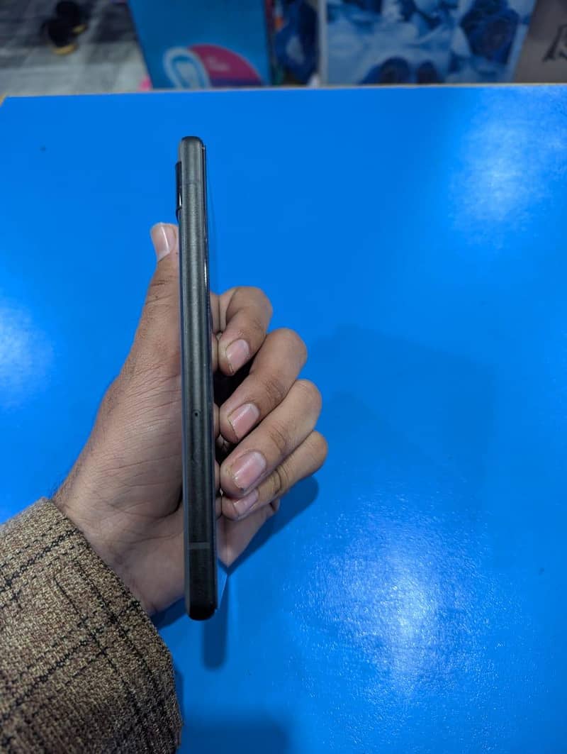 google pixel 6a 5