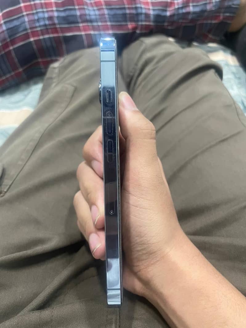 IPHONE 13 pro 3
