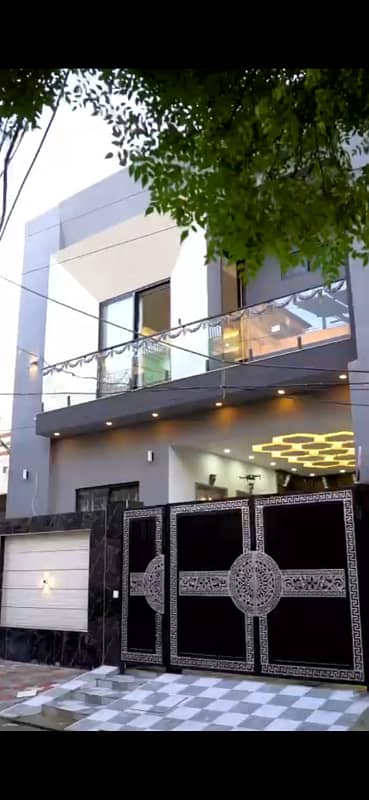 7.5 Marla New House For Sale