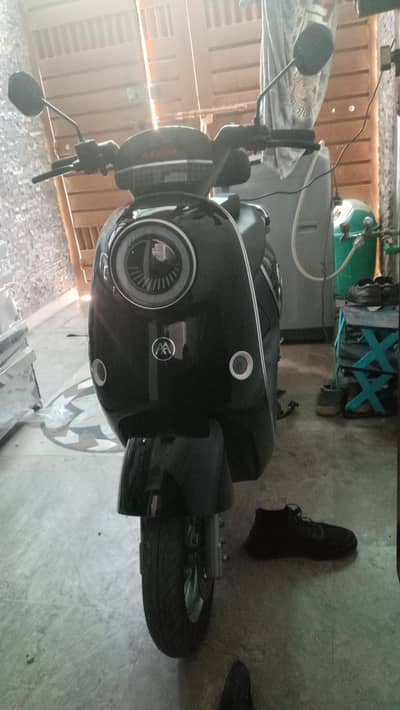 Ramza yaari scooti