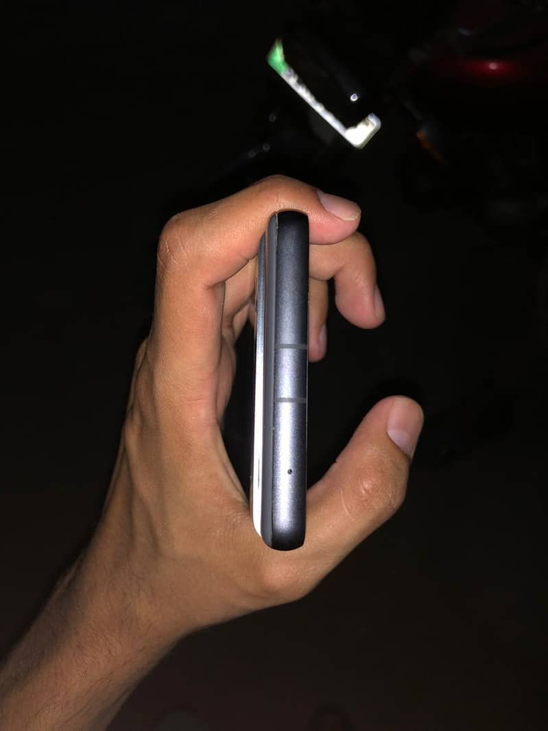 Pixel 7a 5